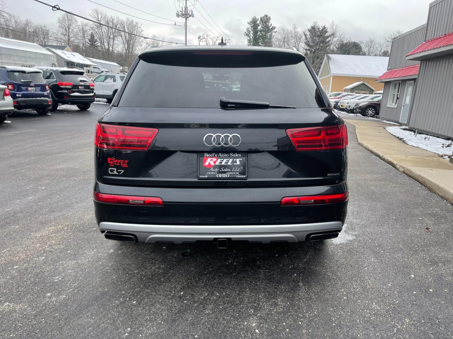 2019 Black /Brown Audi Q7 3.0T Premium Plus quattro (WA1LAAF77KD) with an 3.0L V6 DOHC 24V Supercharged engine, 8A transmission, located at 11115 Chardon Rd. , Chardon, OH, 44024, (440) 214-9705, 41.580246, -81.241943 - This 2019 Audi Q7 is a luxury SUV for luxury families. With its strong supercharged V6 engine and advanced all-wheel-drive system, this SUV is not only powerful with quick acceleration and a high towing capacity, but it's also equipped with leading-edge technology and comfort amenities. The inclusio - Photo#7